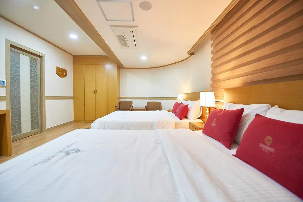 Shin Shin Hotel Busan