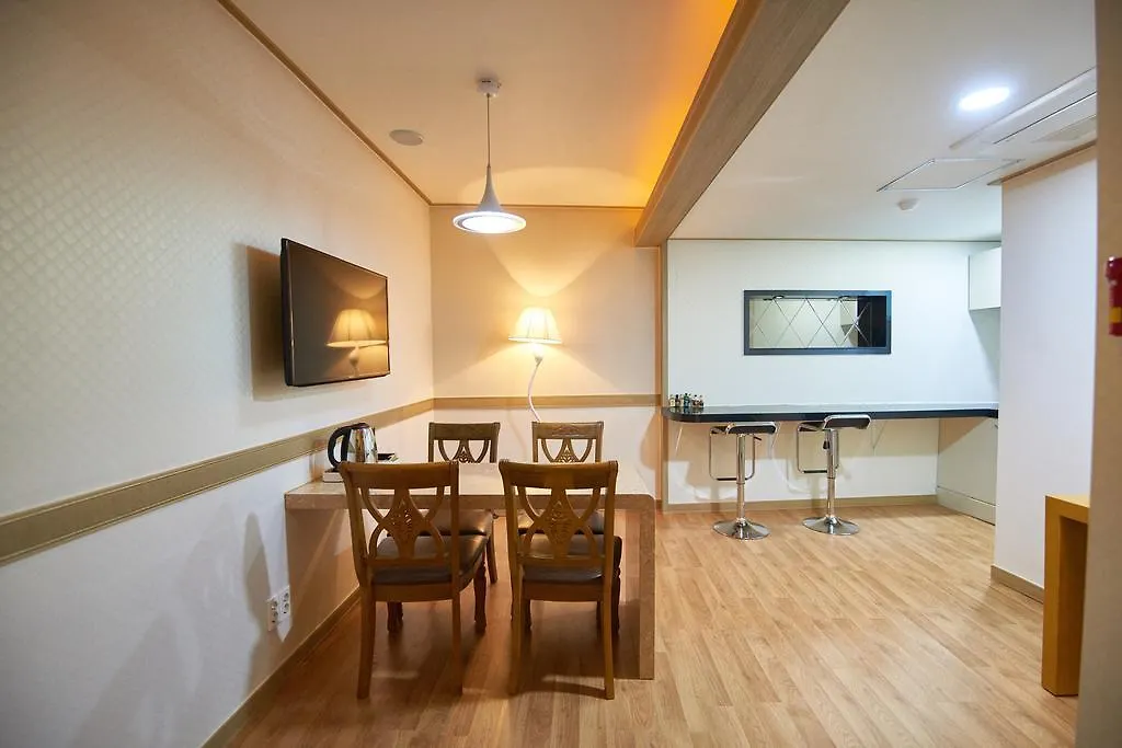 Shin Shin Hotel Busan