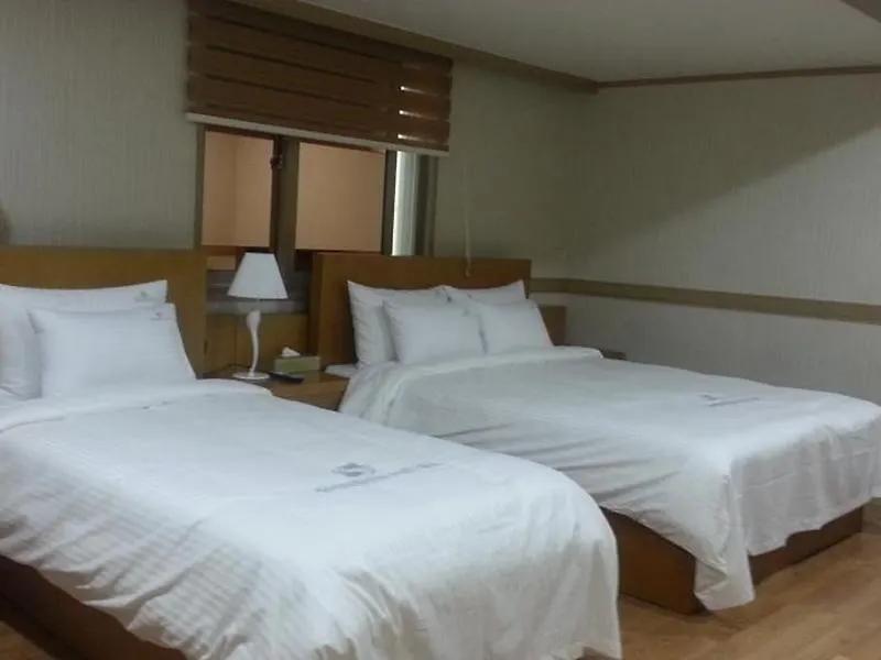 ***  Shin Shin Hotel Busan South Korea