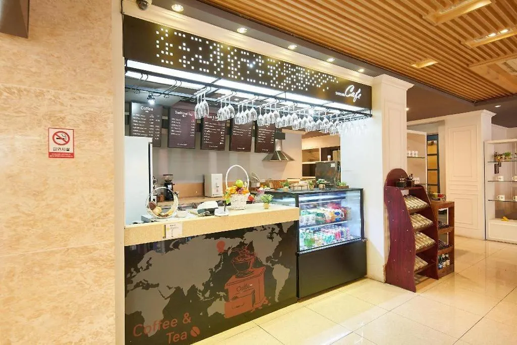 Shin Shin Hotel Busan 3*,
