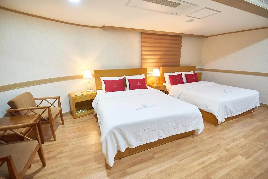 Shin Shin Hotel Busan 3*,  South Korea
