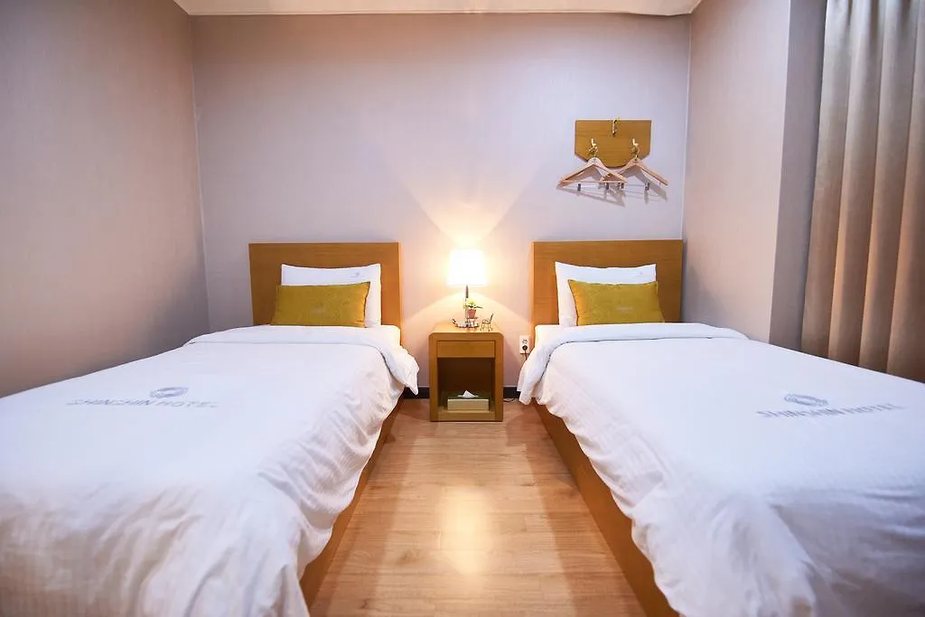 Shin Shin Hotel Busan