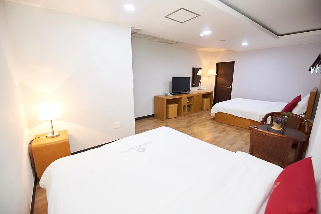 ***  Shin Shin Hotel Busan South Korea